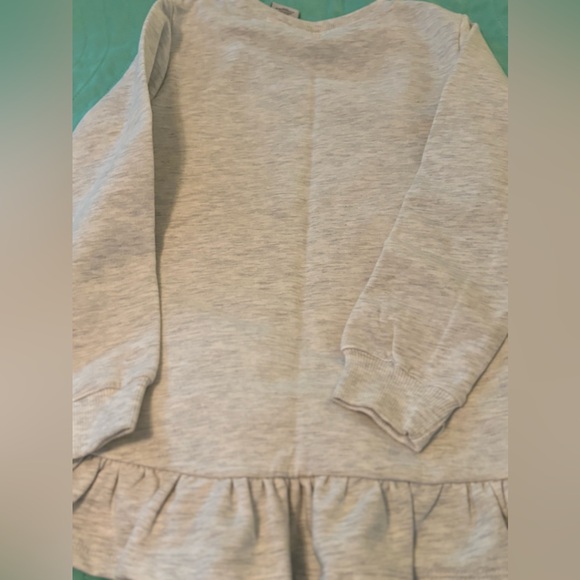 Novogratz long sleeved light gray snowflake top size 6x NWT - Picture 7 of 9